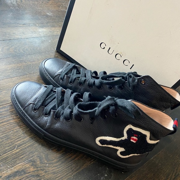 Gucci Other - Gucci Black Tiger Leather Cat Mens sneakers CLEAN